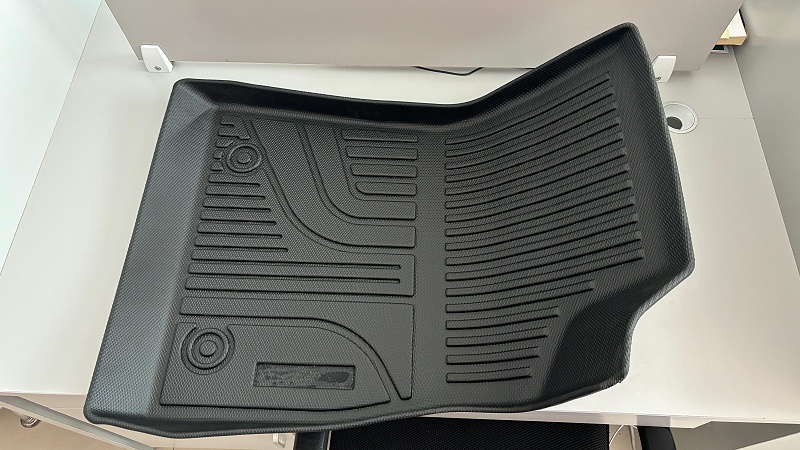 新能源汽車(chē)腳墊用TPE材料：環(huán)保、耐用與舒適的完美結(jié)合